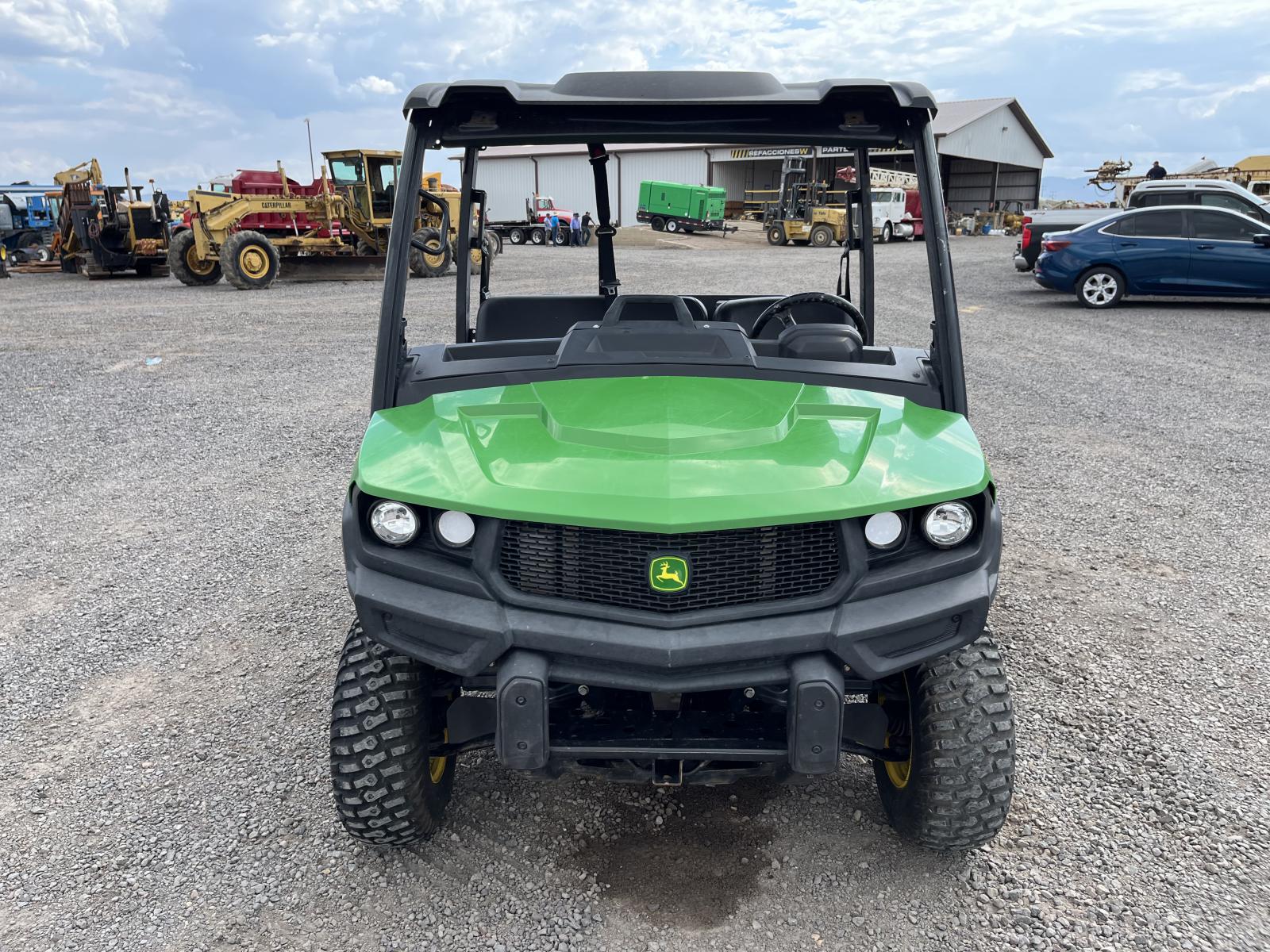 ./imagenes/INVOICE/2019/18260/JOHN DEERE XUV835E (5).JPG